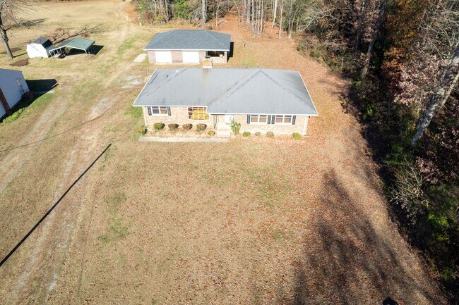 Photo - Charming 3-Bedroom, 2-Bathroom Home in Quinton, VA