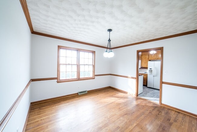 Photo - 4 Bedroom || 3 Bathroom Home with Finished Basement