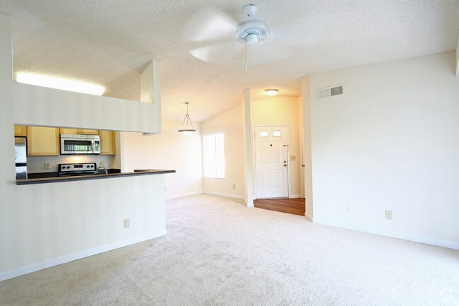 Living Room - 10X Iona Lakes