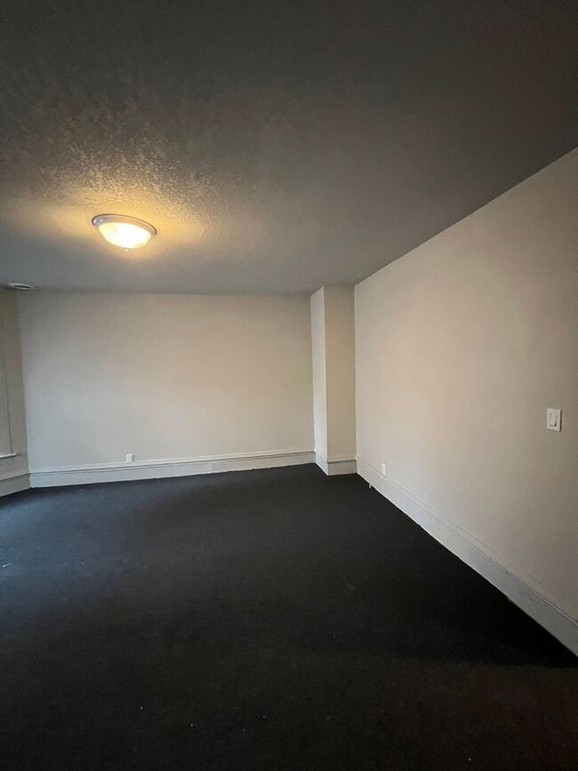 Photo - 673-675 Park Ave Unit 675 1/2 Park Ave