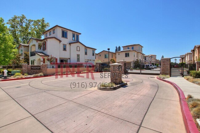 Photo - Huntington Sierra Oaks Gem with Fabulous A...