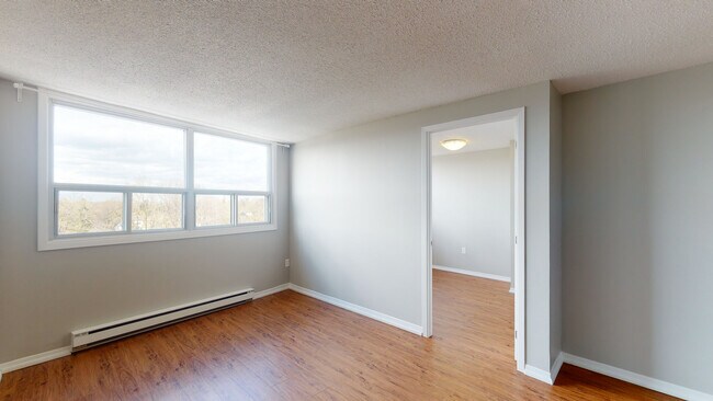 Photo - 285 Loretta – The Dowsview