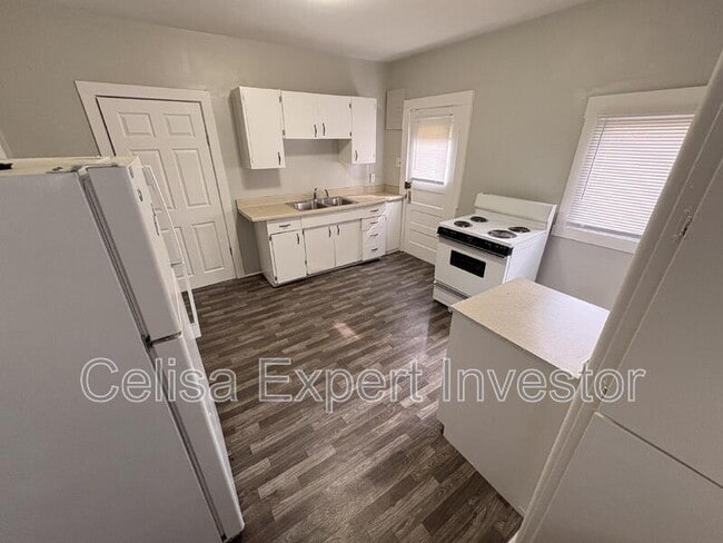 Photo - 2719 Indiana Ave