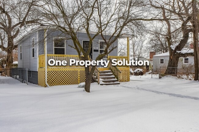 Photo - 437 Hovey St