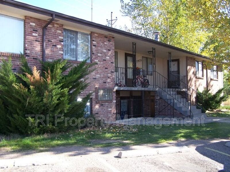 Photo - 2925 Skyline Dr