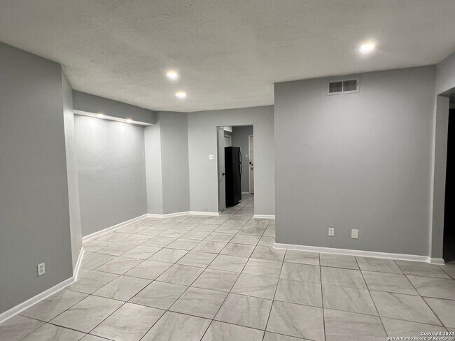 6611 Southpoint St Unit 108A
