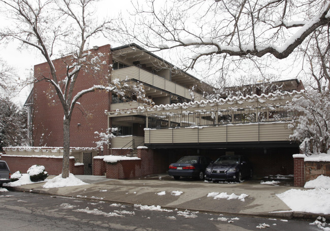 Building Photo - Botanic Place Apartments