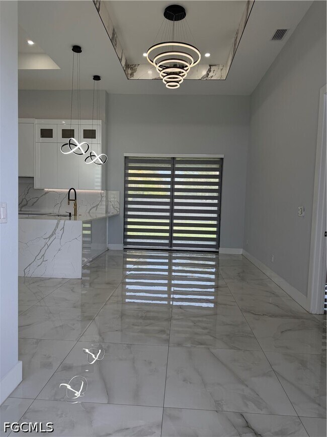 Photo - 221 SW 25th Ave