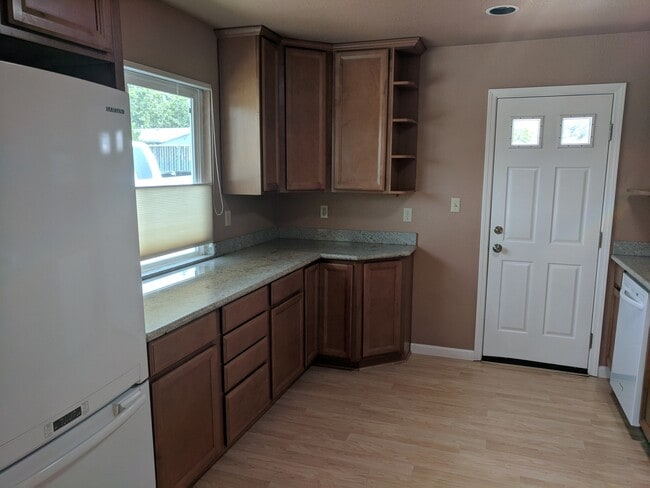 Photo - Nice Updated Home for Rent Unit 563