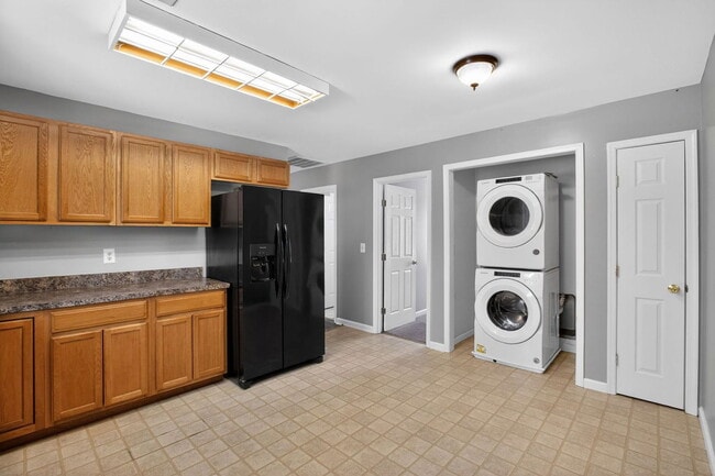 Photo - 40077 Big Chestnut Rd