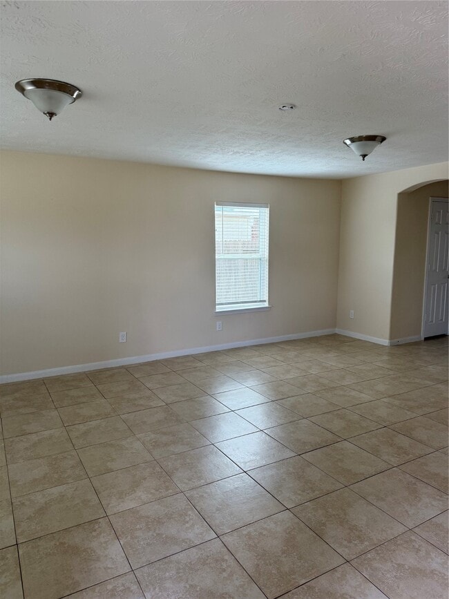 Photo - 7722 Pheasant Run