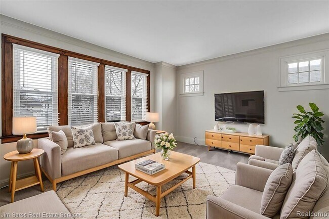 Photo - 1308 Beaconsfield Ave