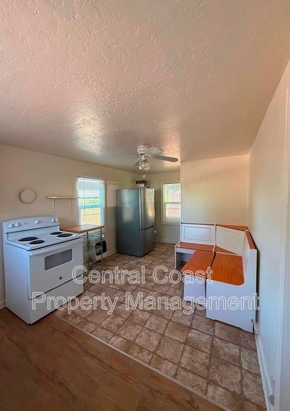 Photo - 507 River Rd