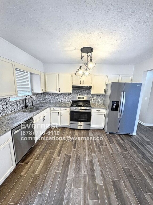 Photo - 4060 Day Trail S