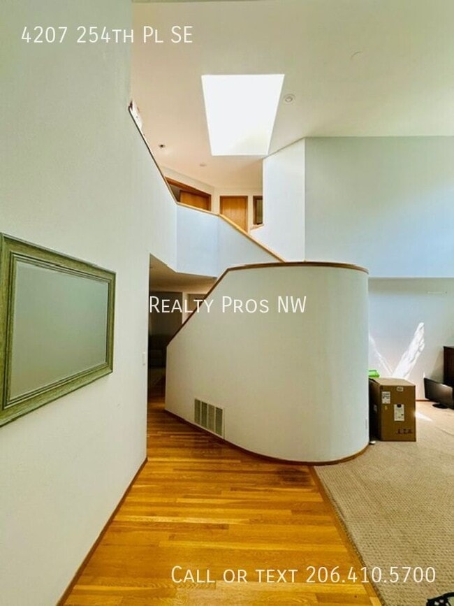 Photo - 4207 254th Pl SE