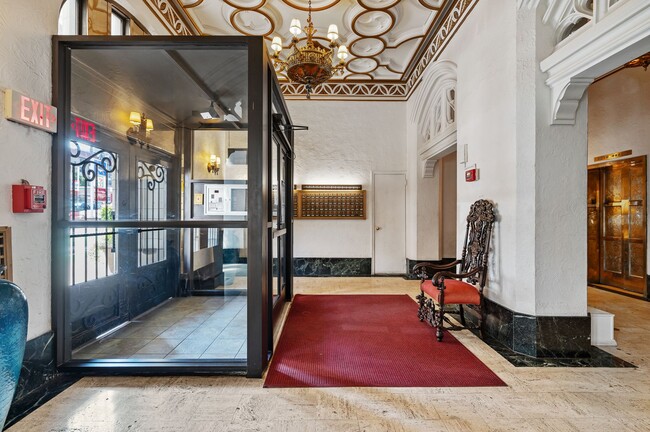 Photo - New King Edward Apartments