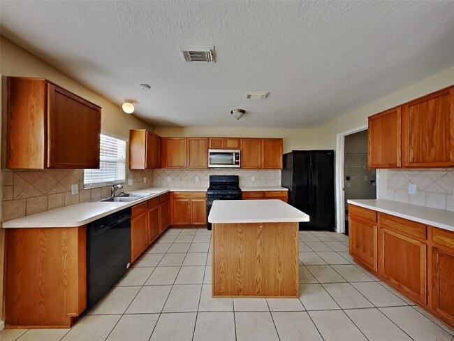 Photo - 18322 Valiant Brook Ct