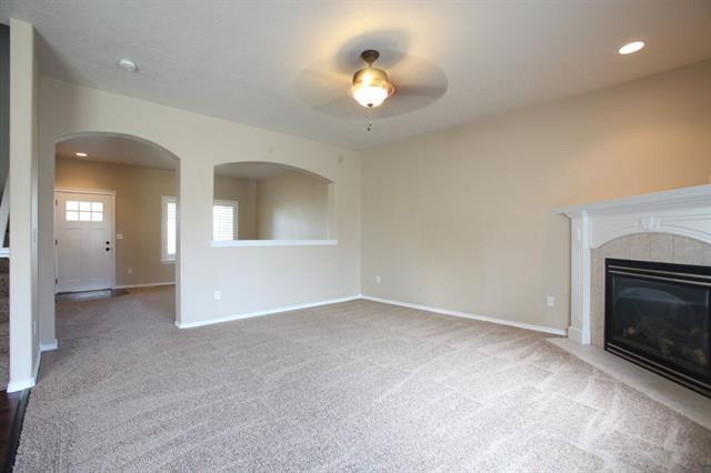 1913 Quiet Peak St W