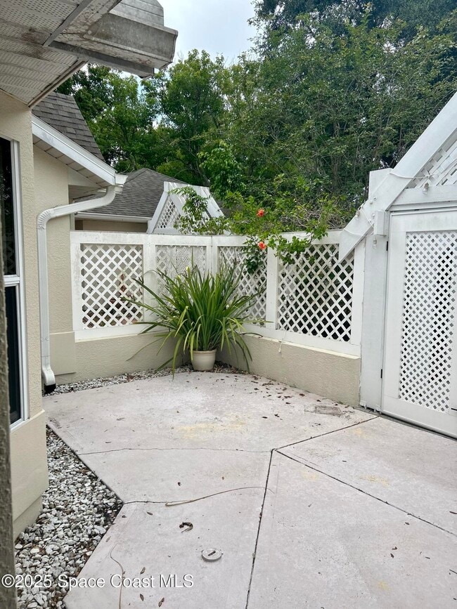 Photo - 729 Kenwood Cir