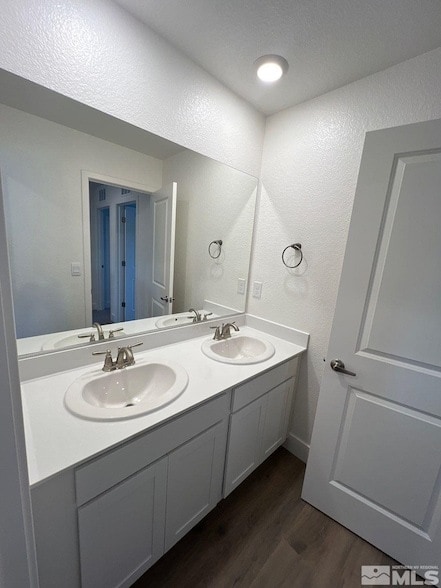 Photo - 7924 Schist Rd