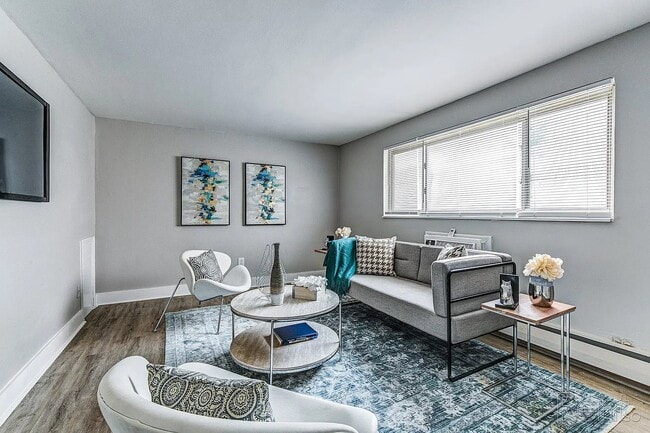 Building Photo - 333 North Ave