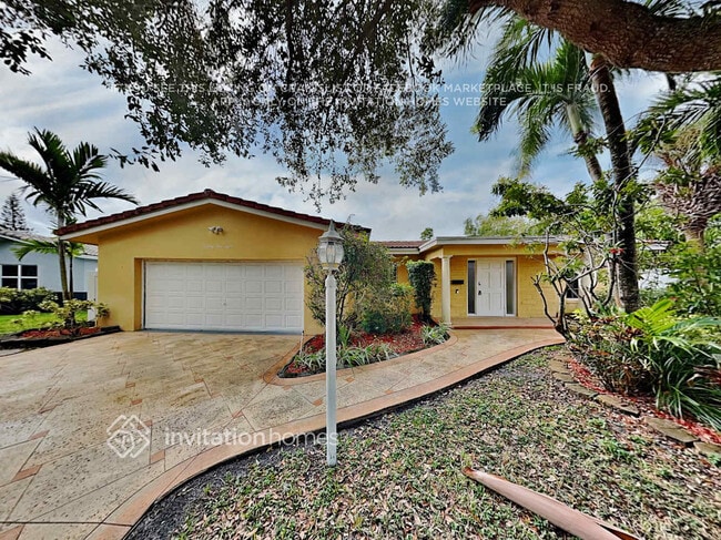 Building Photo - 7512 NW 40th Pl Rental