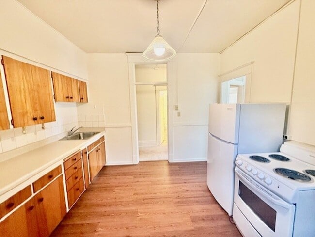 Photo - 69 Etruria St Unidad E