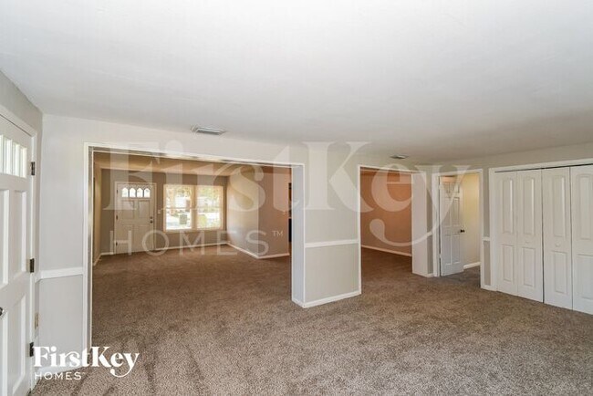 Photo - 8017 Santillo Dr