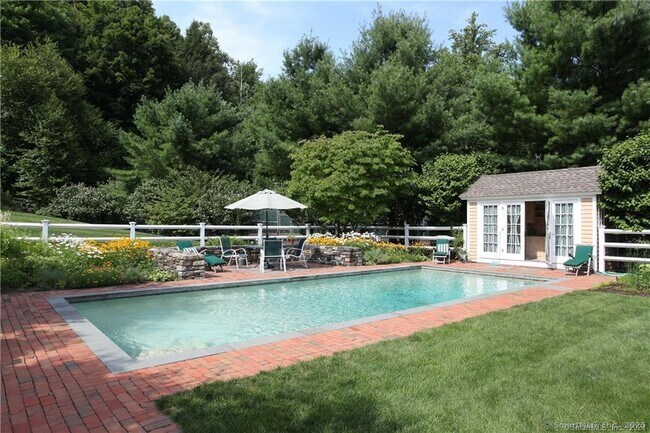 Photo - 32 Leach Hollow Rd