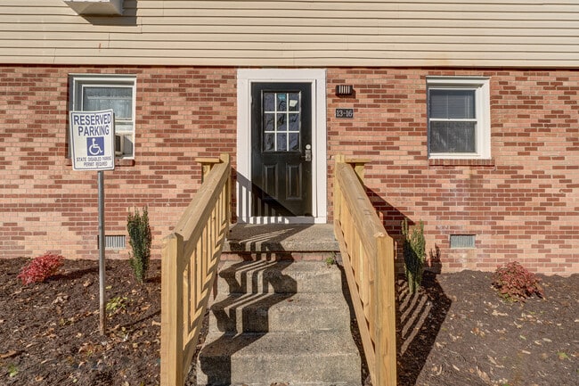 Building Photo - Hill Terrace Apartments