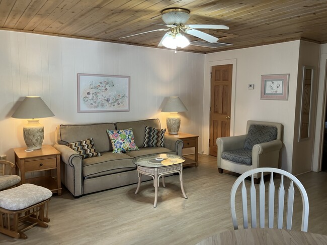 Building Photo - 4616 S Ocean Blvd Unit Marmo Condo