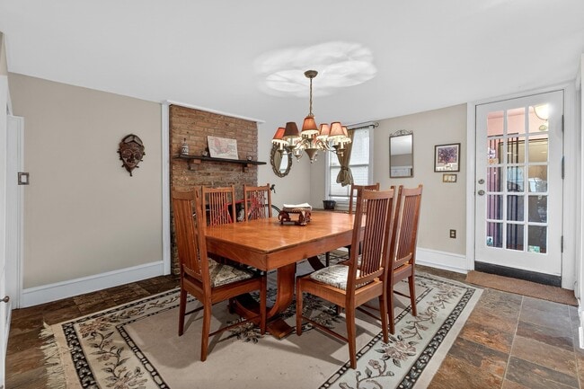 Photo - 211 4th St Unit #1