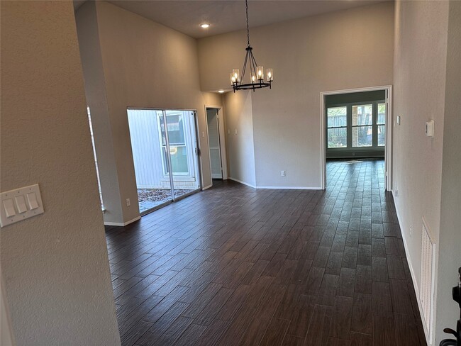 Photo - 4430 Leyland Dr