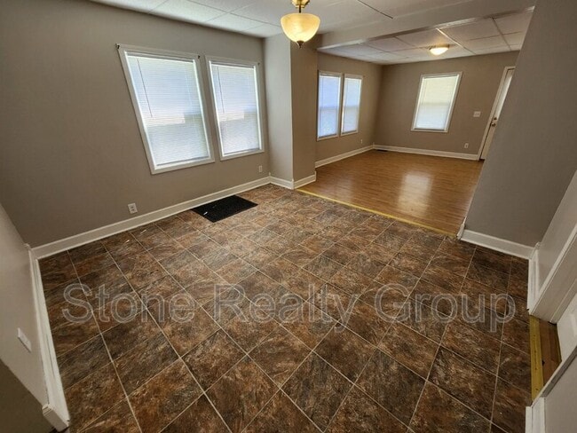 Photo - 1554 2nd Ave