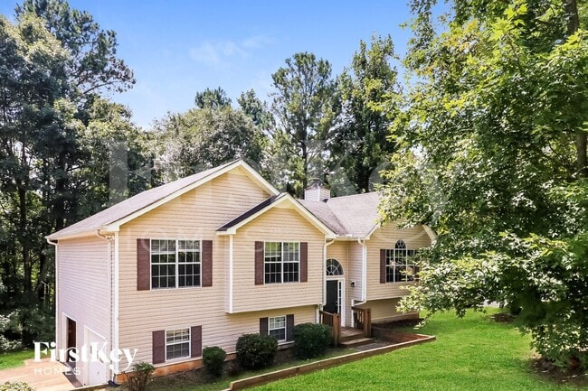 Building Photo - 7795 Poppy Dr