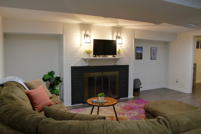 Photo - 535 Perry St