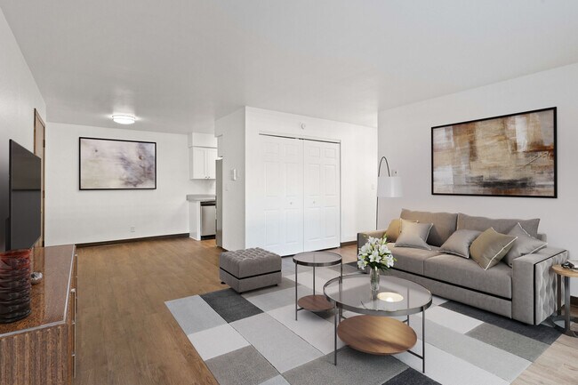 Photo - Hillcrest Apartments