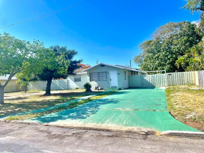 Photo - 1229 19th Ave N Casa