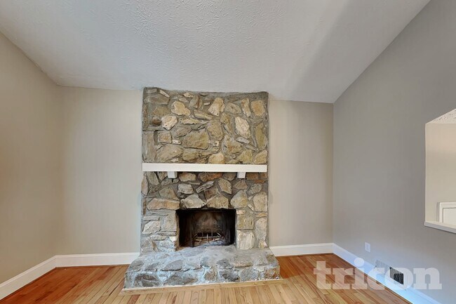 Photo - 6583 Oakwood Dr