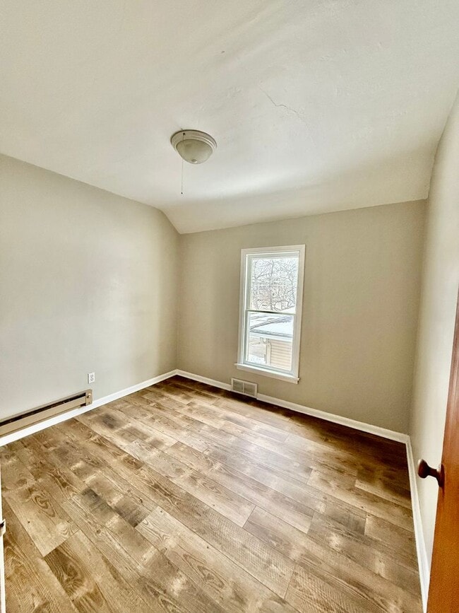 Photo - 239 2nd Ave SE Unit 239 2nd Ave SE #2