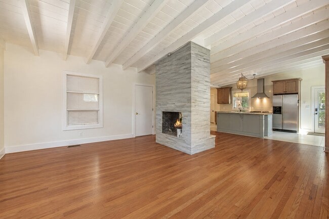 760 Shelley Rd