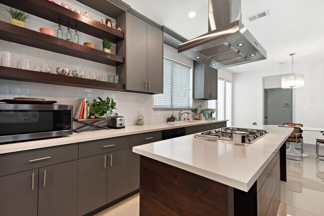 Photo - 1022 Forest Home Dr