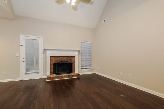 Photo - 118 Burleyson Dr