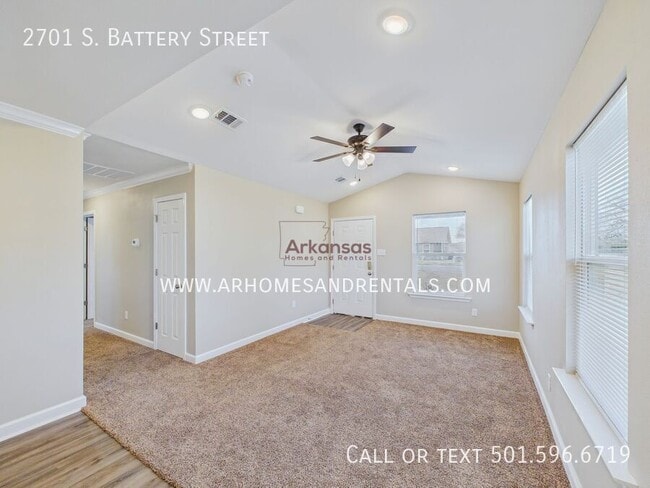 Photo - 2701 S Battery St