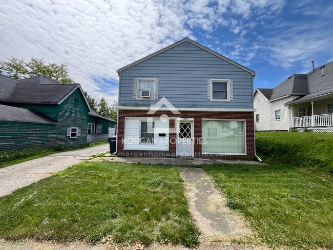 Photo - 1301 Main St Apartments Unit -