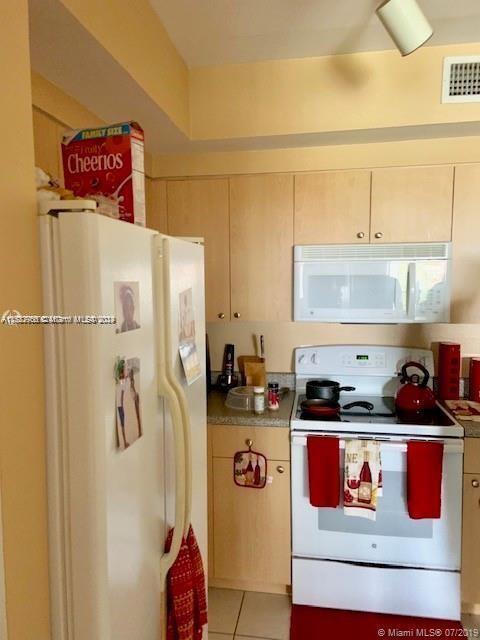 Photo - 7910 N Nob Hill Rd Unit 306