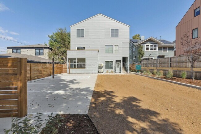 Photo - 1624 NW 17th St Unit 301