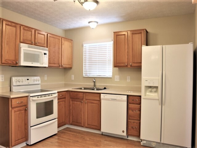 Photo - 7436 Maple Twig Ave