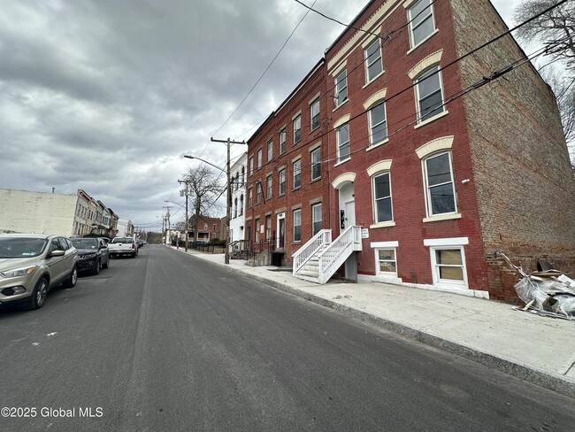 Photo - 15 Delaware St Apartment Unit 1
