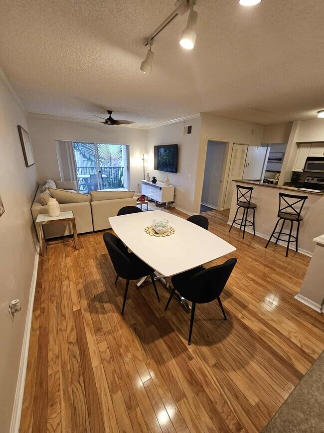 Building Photo - 2302 Tuscany Way Rental